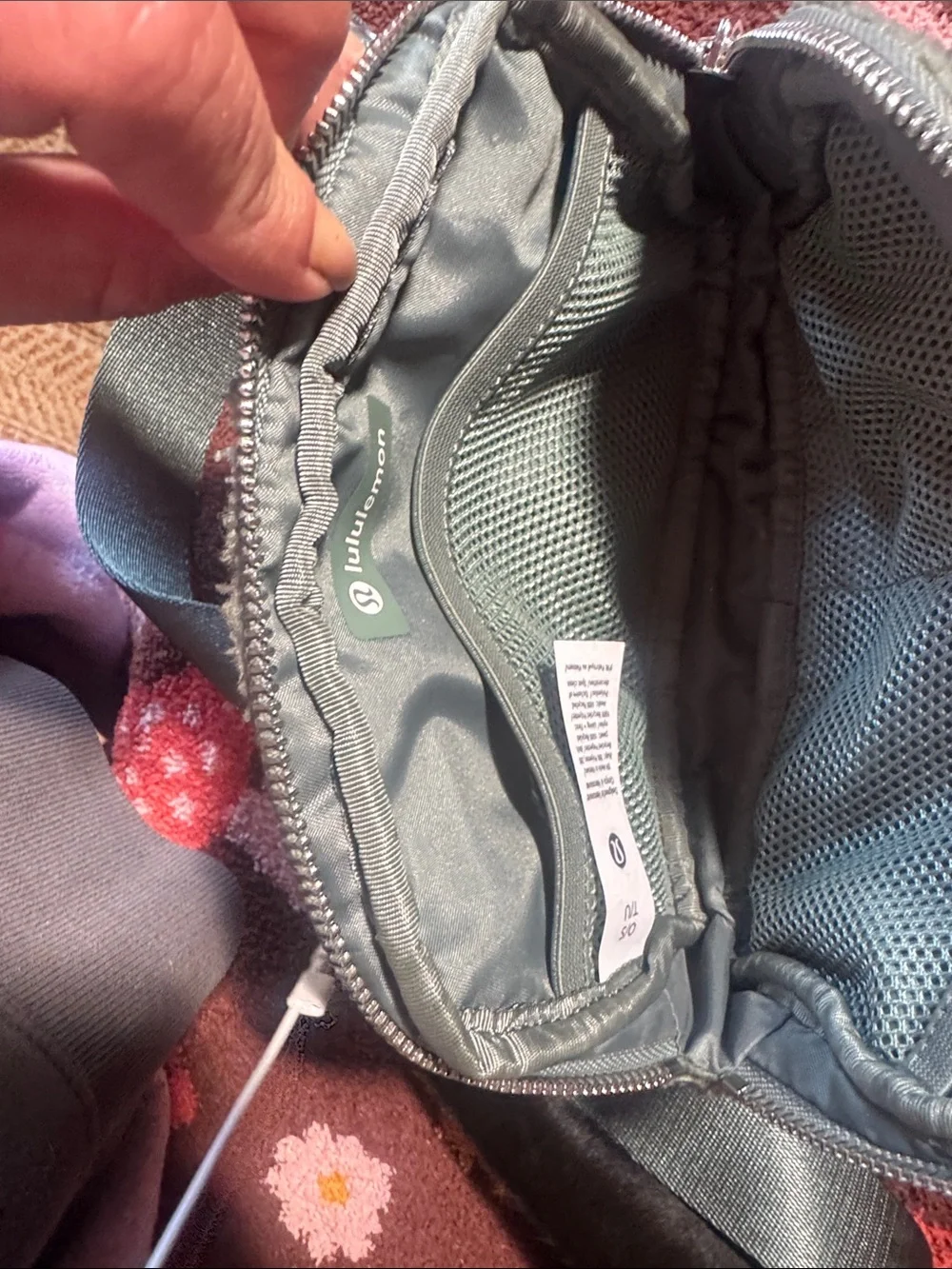 lululemon athletica Sherpa Crossbody Bag in Olive